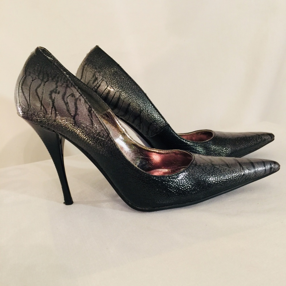 Promise Gray Snake Skin 4" Heels Pumps